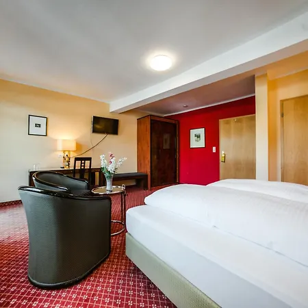 Hotel Rheinfels 5*