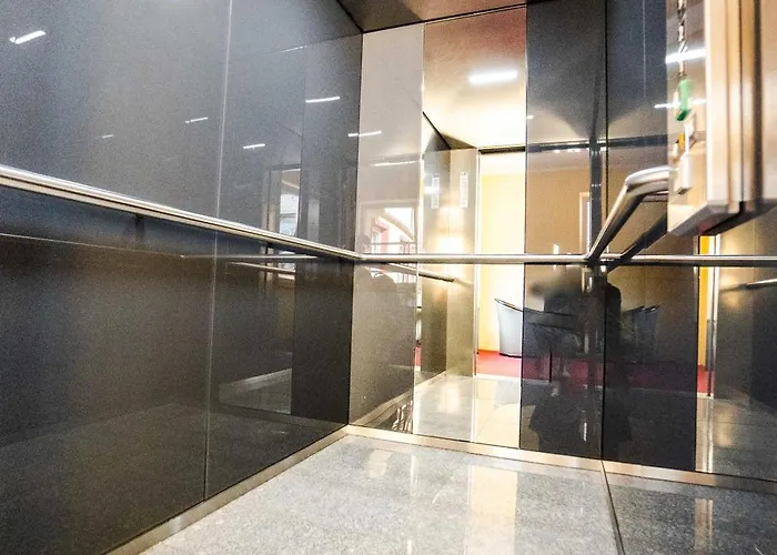 מלון Rheinfels - Radfahrer Willkommen סנט גואר