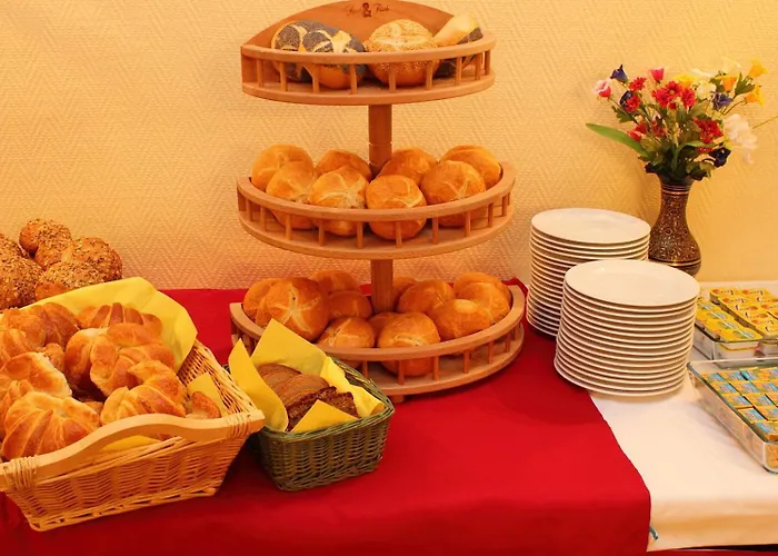 מלון Rheinfels - Radfahrer Willkommen סנט גואר