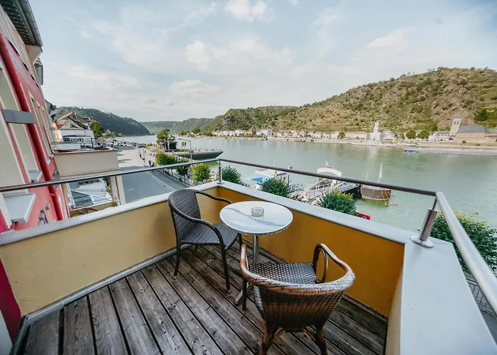 Rheinfels - Radfahrer Willkommen סנט גואר