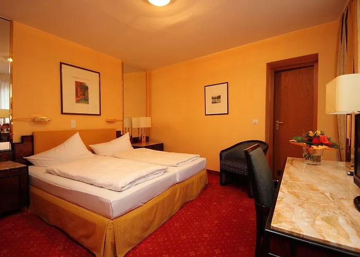 Rheinfels - Radfahrer Willkommen מלון 5*