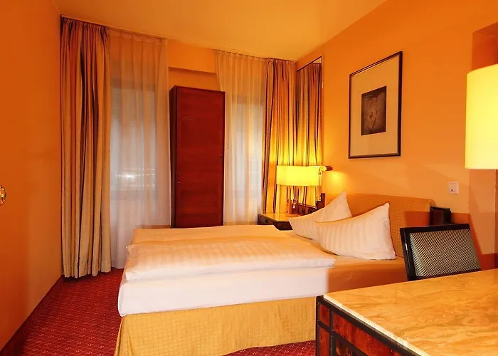 מלון Rheinfels - Radfahrer Willkommen סנט גואר