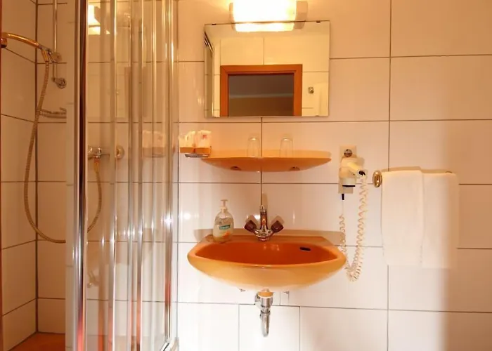 Rheinfels - Radfahrer Willkommen מלון סנט גואר